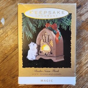 **5 For $20 Hallmark Keepsake Ornament with Kitten And Old Fashioned Radio